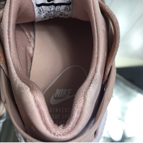 Nike Huarache Run Particle Beige Peach W AUTHENTIC - Picture 6 of 8